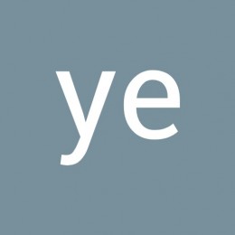 Crowdin profile picture for @ye